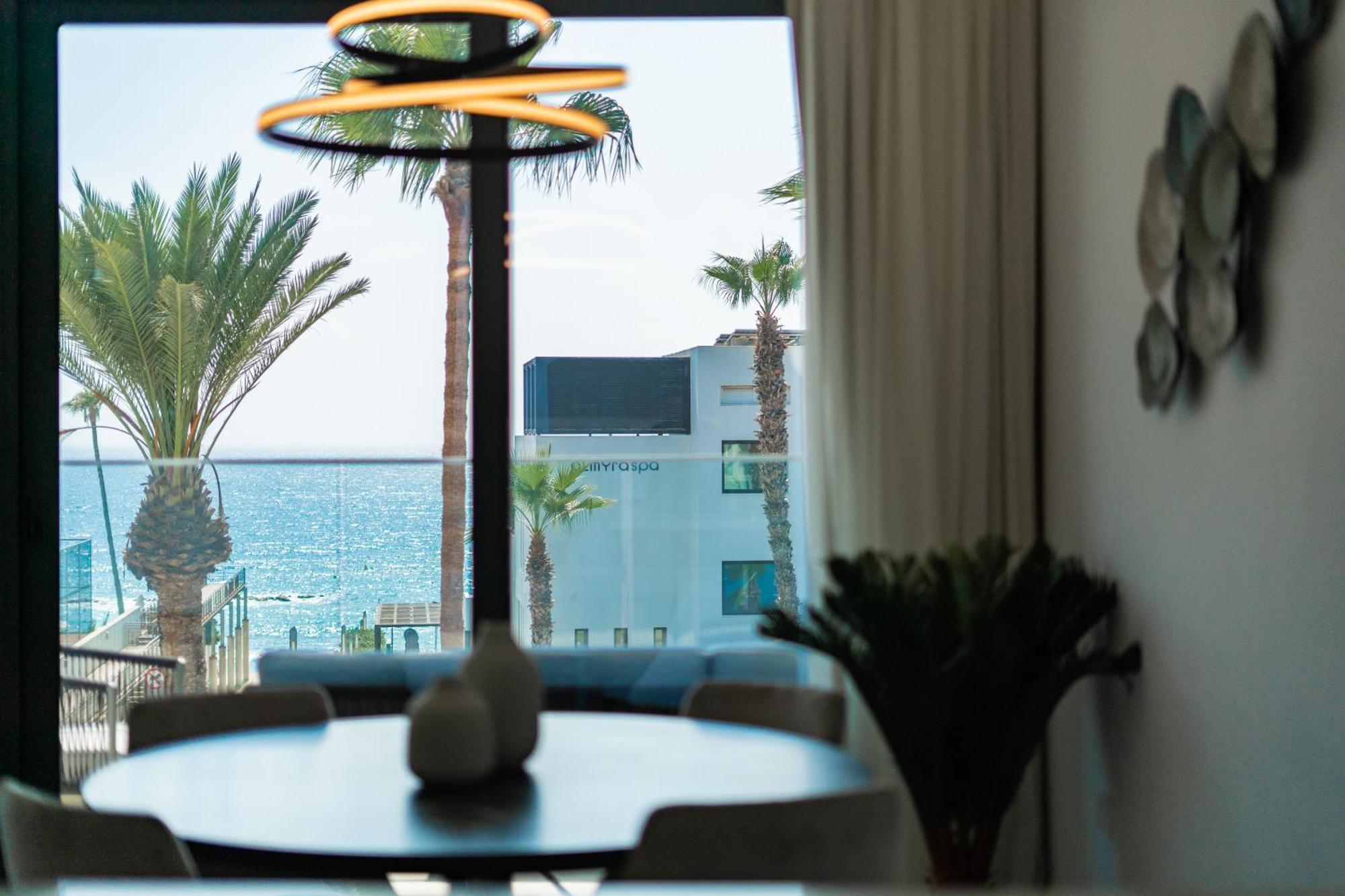 Waterside Sea View Apartments Pafos Dış mekan fotoğraf