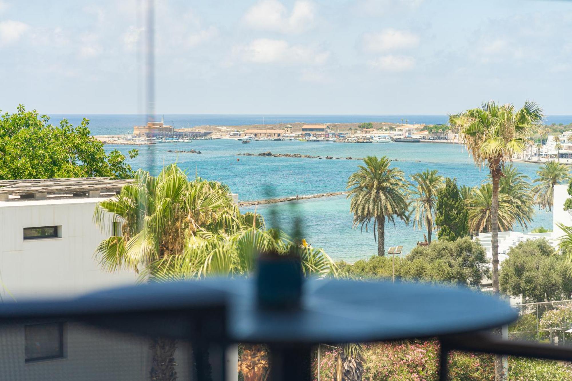Waterside Sea View Apartments Pafos Dış mekan fotoğraf