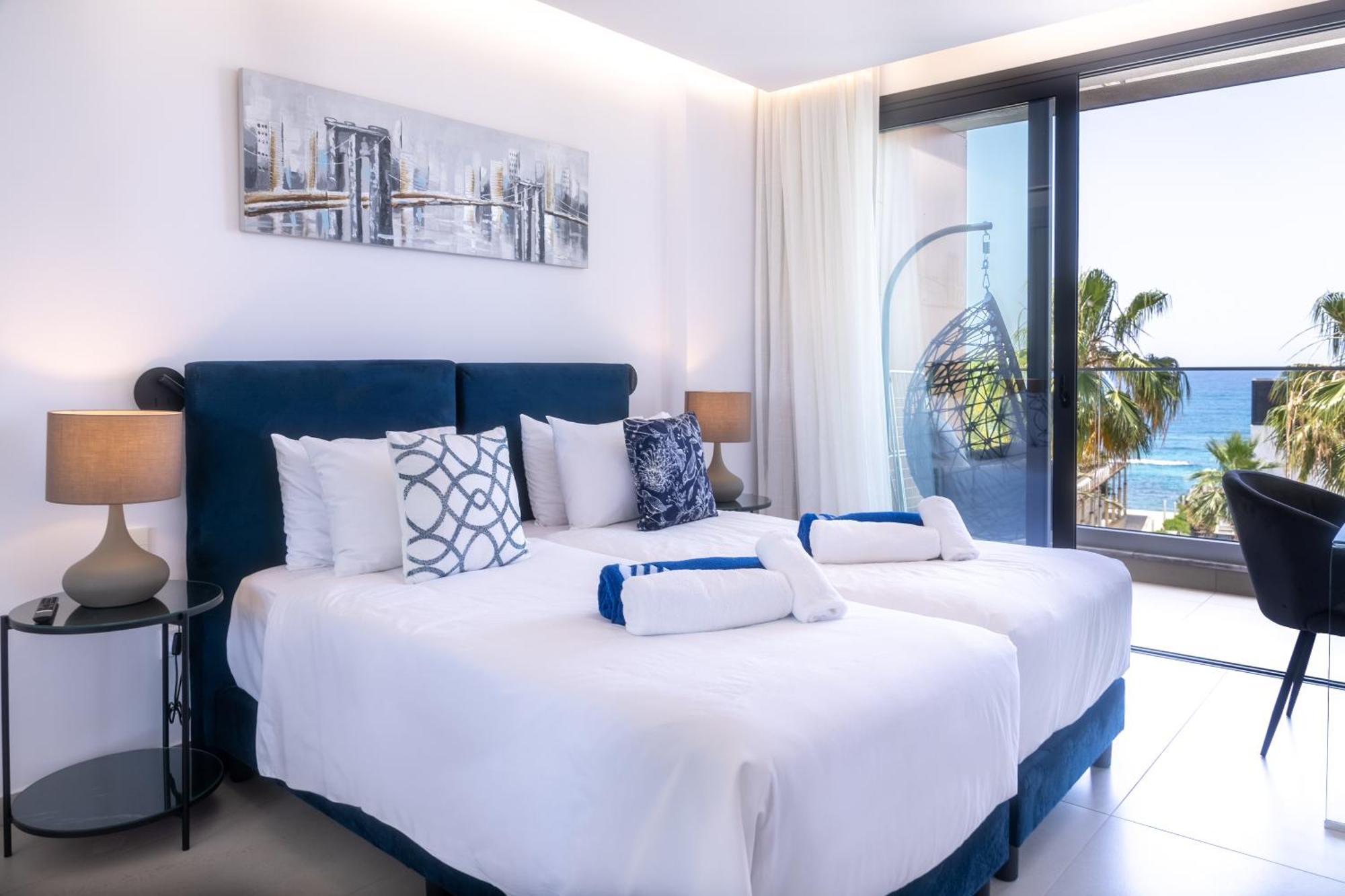 Waterside Sea View Apartments Pafos Dış mekan fotoğraf