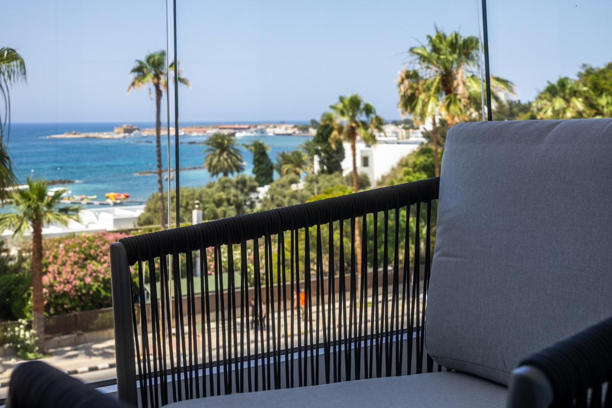 Waterside Sea View Apartments Pafos Dış mekan fotoğraf