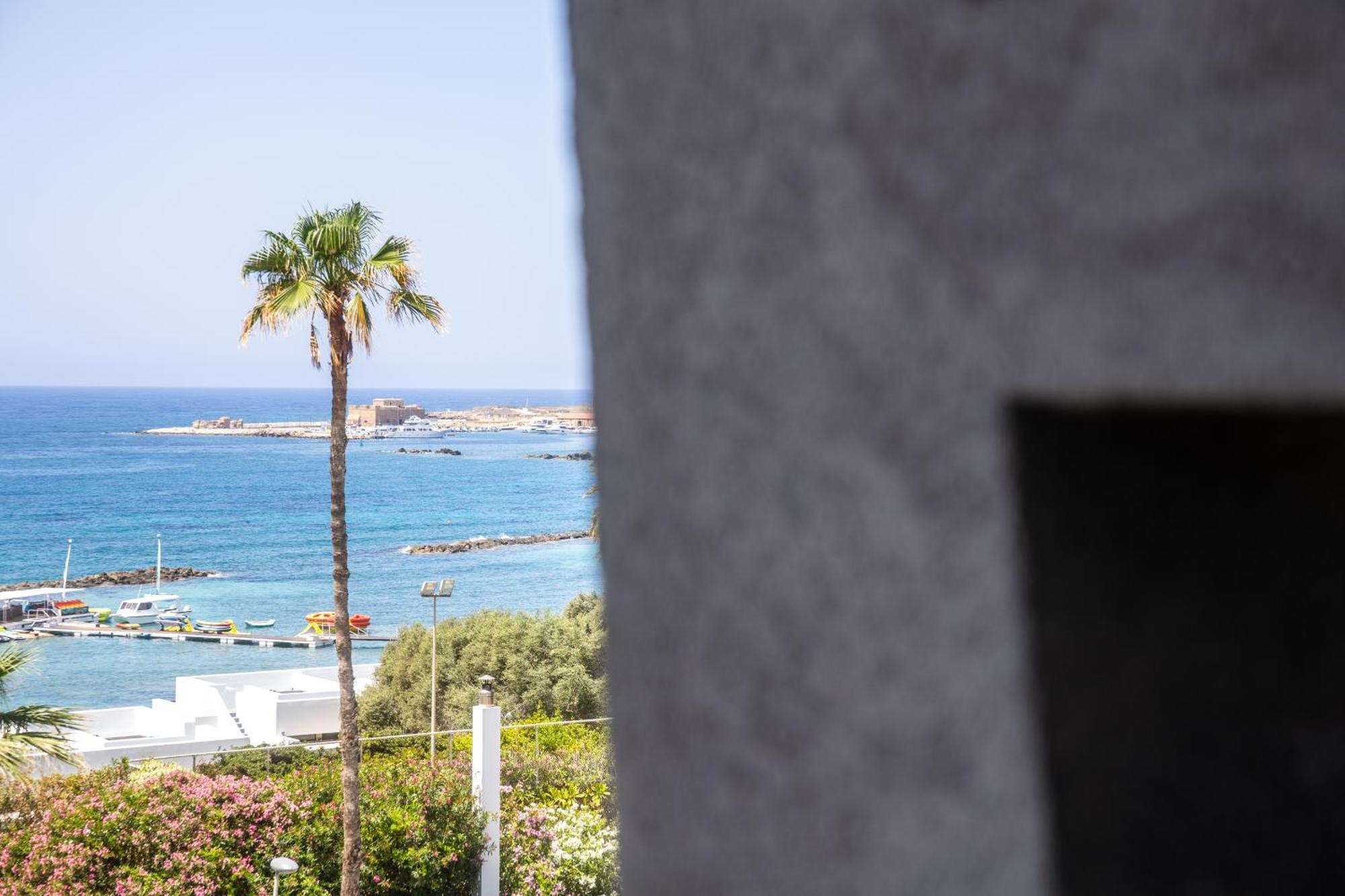 Waterside Sea View Apartments Pafos Dış mekan fotoğraf